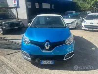 Usata Renault Captur 90 CV (66 kW) 2015 Blu SUV