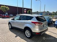 Usado Ford Kuga 150 CV (110 kW) 2015 Gris SUV
