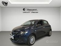 Usata Lancia Ypsilon Silver 69 CV (50 kW) 2021 Blu Utilitaria