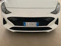 Usata Hyundai i10 67 CV (49 kW) 2023 Bianco Utilitaria