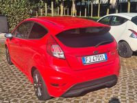 Usata Ford Fiesta ST-Line 75 CV (55 kW) 2017 Rosso Utilitaria