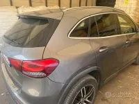 Usata Mercedes GLA200 163 CV (119 kW) 2020 Grigio SUV