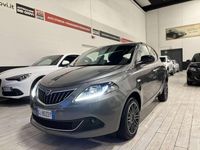 Usata Lancia Ypsilon Gold 69 CV (50 kW) 2022 Grigio artense (metallizzato) Utilitaria