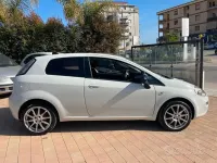 Usata Fiat Grande Punto Sport 75 CV (55 kW) 2012 Bianco Utilitaria