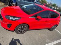 Usata Ford Fiesta 75 CV (55 kW) 2023 Rosso Utilitaria