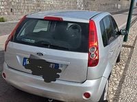 Usata Ford Fiesta 68 CV (50 kW) 2004 Berlina