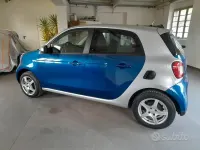Usata Smart ForFour Prime 90 CV (66 kW) 2016 Blu Utilitaria