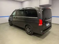 Usado Mercedes V300 Premium 239 CV (175 kW) 2024 Gris Monovolumen