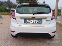 Usata Ford Fiesta 75 CV (55 kW) 2014 Utilitaria