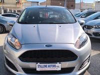 Usata Ford Fiesta 75 CV (55 kW) 2017 Argento Berlina