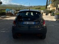 Usata Lancia Ypsilon 95 CV (69 kW) 2014 Grigio Utilitaria