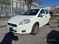Usata Fiat Punto Lounge 77 CV (56 kW) 2013 Bianco Utilitaria
