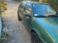 Usata Mazda 121 1998 Verde Berlina