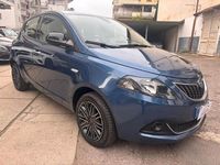 Usata Lancia Ypsilon Silver 69 CV (50 kW) 2022 Blu Utilitaria