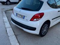 Usata Peugeot 207 70 CV (51 kW) 2010 Furgone