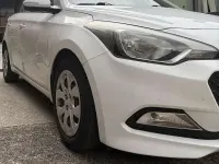 Usata Hyundai i20 Comfort 85 CV (62 kW) 2016 Bianco Utilitaria