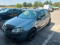 Usata VW Golf V Comfortline 102 CV (75 kW) 2007 Grigio Berlina