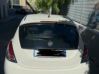 Usata Lancia Ypsilon 69 CV (50 kW) 2015 Bianco Utilitaria