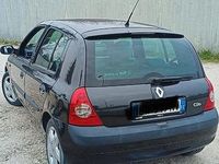 Usata Renault Clio II 78 CV (57 kW) 2002 Nero Berlina