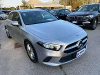 Usata Mercedes A180 Business 116 CV (85 kW) 2019 Grigio Berlina