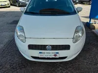 Usata Fiat Grande Punto 65 CV (47 kW) 2007 Bianco Utilitaria
