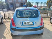 Usata Lancia Ypsilon 70 CV (51 kW) 2003 Blu Utilitaria