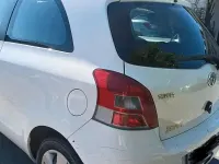 Usata Toyota Yaris 69 CV (50 kW) 2011 Bianco Utilitaria