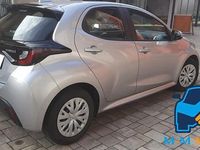Usata Toyota Yaris Active 116 CV (85 kW) 2023 Grigio Utilitaria