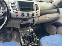 Usata Mitsubishi L200 178 CV (130 kW) 2010 Grigio Pick-up