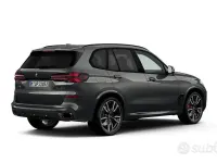Nuova BMW X5 M Sport 489 CV (359 kW) 2026 Grigio SUV