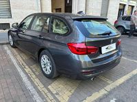 Usata BMW 318 Sport Line 150 CV (110 kW) 2016 Grigio Station wagon