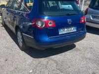 Usata VW Passat 110 CV (80 kW) 2009 Blu Station wagon