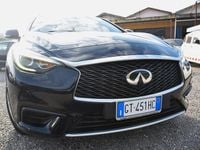 Usata Infiniti Q30 Business Executive 110 CV (80 kW) 2018 Nero SUV