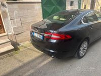 Usata Jaguar XF 190 CV (139 kW) 2012 Nero Berlina