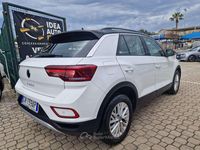 Używany VW T-Roc Life 110 KM (80 kW) 2023 Biały SUV