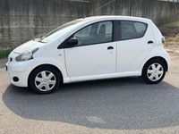 Usata Toyota Aygo 68 CV (50 kW) 2011 Bianco Utilitaria