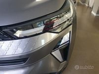 Usata Renault Captur Techno 90 CV (66 kW) 2025 Grigio SUV