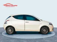 Usata Lancia Ypsilon Gold 95 CV (69 kW) 2013 Bianco Utilitaria