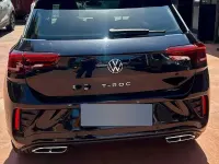 Usata VW T-Roc R-line 150 CV (110 kW) 2024 Nero SUV