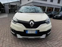 Usata Renault Captur Initiale Paris 90 CV (66 kW) 2019 Giallo SUV
