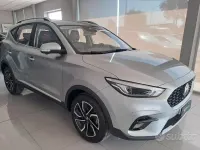 Usata MG ZS Luxury 106 CV (77 kW) 2025 Grigio SUV