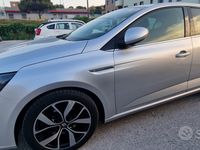 Usata Renault Mégane IV Intens 110 CV (80 kW) 2018 Grigio Berlina