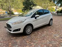 Usata Ford Fiesta 89 CV (65 kW) 2017 Bianco Utilitaria