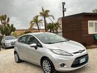 Usata Ford Fiesta 67 CV (49 kW) 2011 Grigio Utilitaria