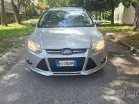 Usata Ford Focus Individual 116 CV (85 kW) 2014 Grigio Station wagon