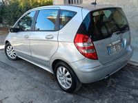Begagnad Mercedes 180 109 HK (80 kW) 2008 Grå Sedan