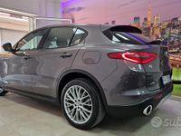 Usata Alfa Romeo Stelvio Executive 210 CV (154 kW) 2018 Grigio SUV