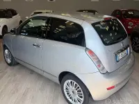 Usata Lancia Ypsilon 77 CV (56 kW) 2010 Grigio Utilitaria