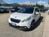 Usata Peugeot 2008 Allure 110 CV (80 kW) 2016 Bianco SUV
