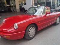 Usata Alfa Romeo Spider 106 CV (77 kW) 1993 Rosso Cabrio
